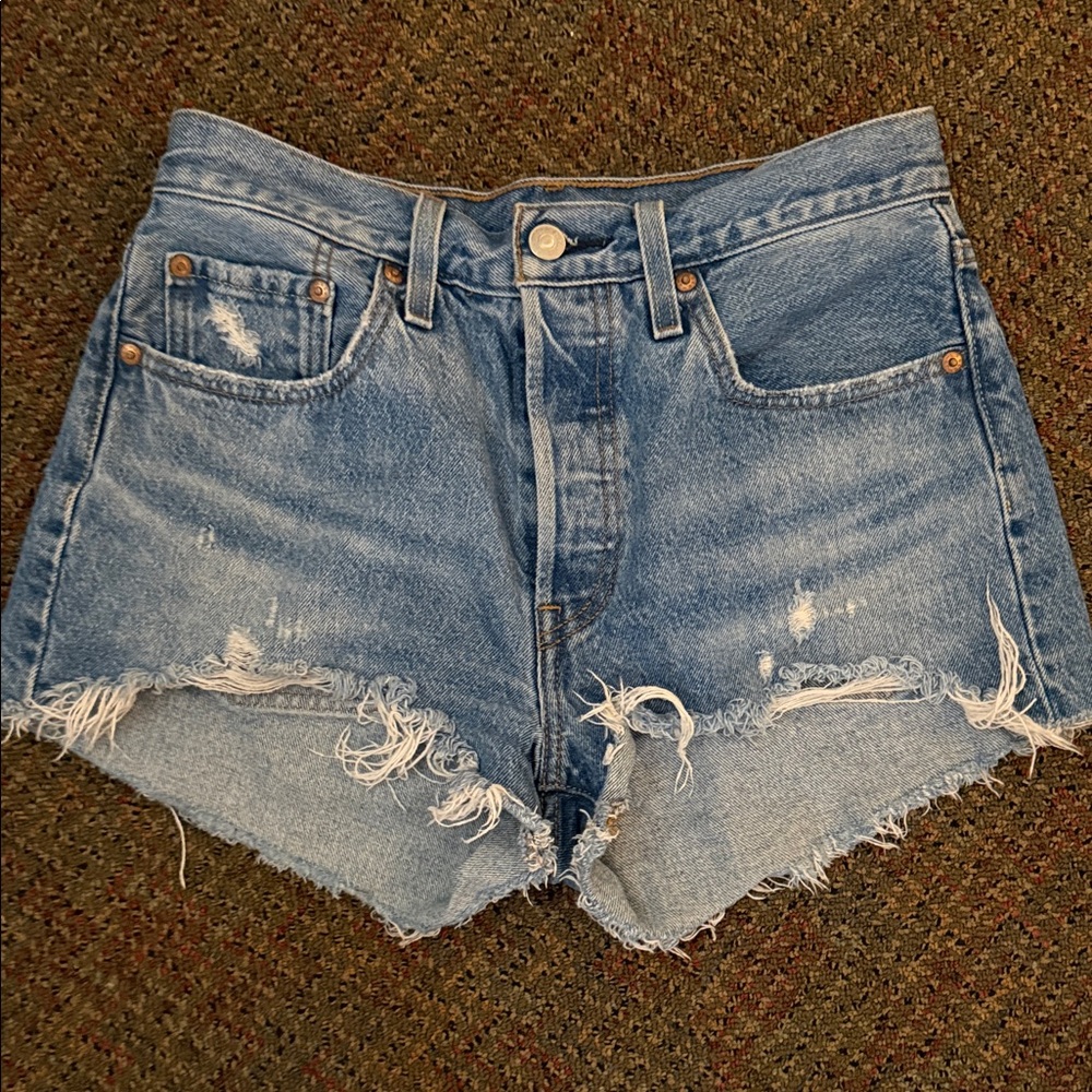 Levi’s Classic 501 High-Rise Distressed Denim Shorts - Blue